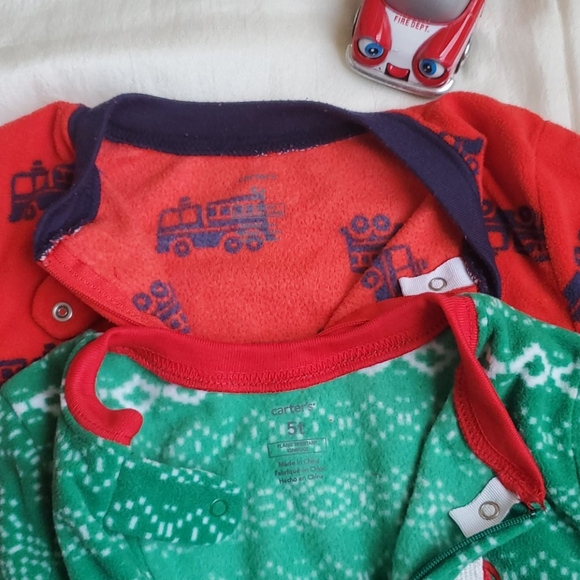 Carter's boys onesis pajamas. - Picture 5 of 5